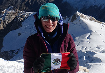 Francesca Cesario Guzmán Montaña Nevada Bandera Mexicana