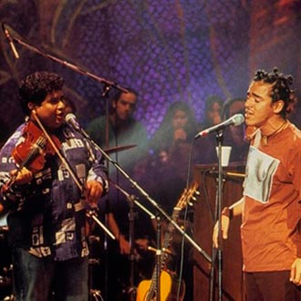 Café Tacvba en su primer Unplugged, en 1995.